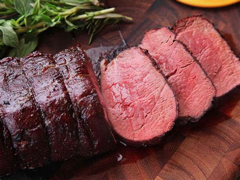 How to Perfectly Cook a Beef Tenderloin: Tips and Techniques